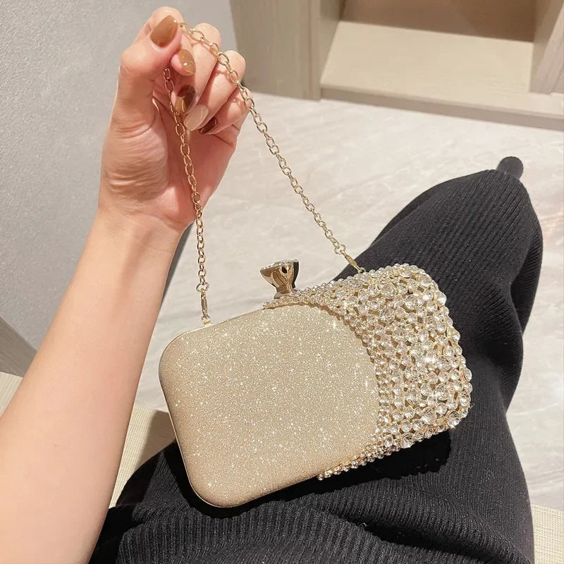 Bolsa Dourada Cravejada Bellorie