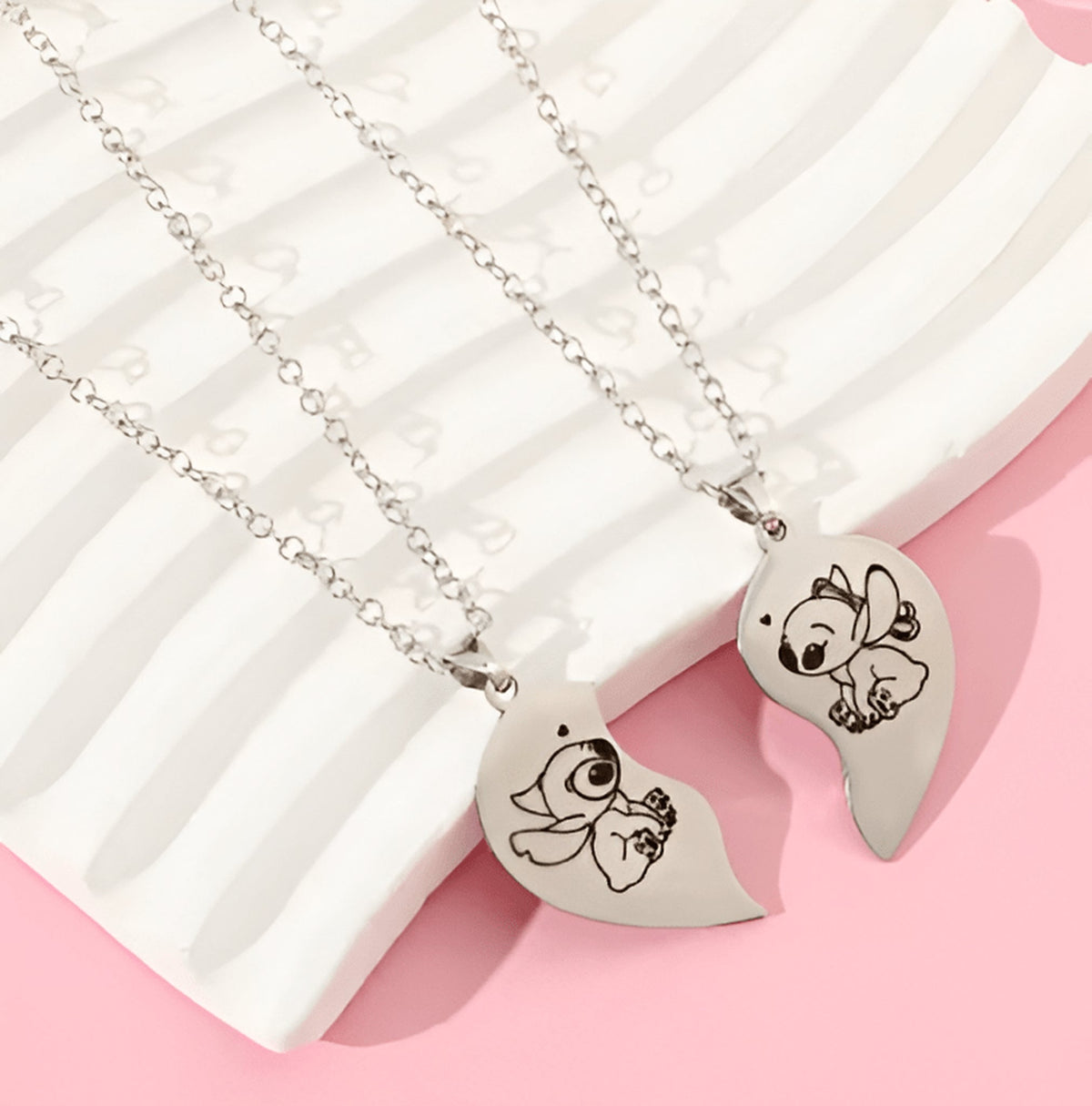 Colar Luxo Lilo & Stich - Amor Encantado 💖🌺 Lunnelé™