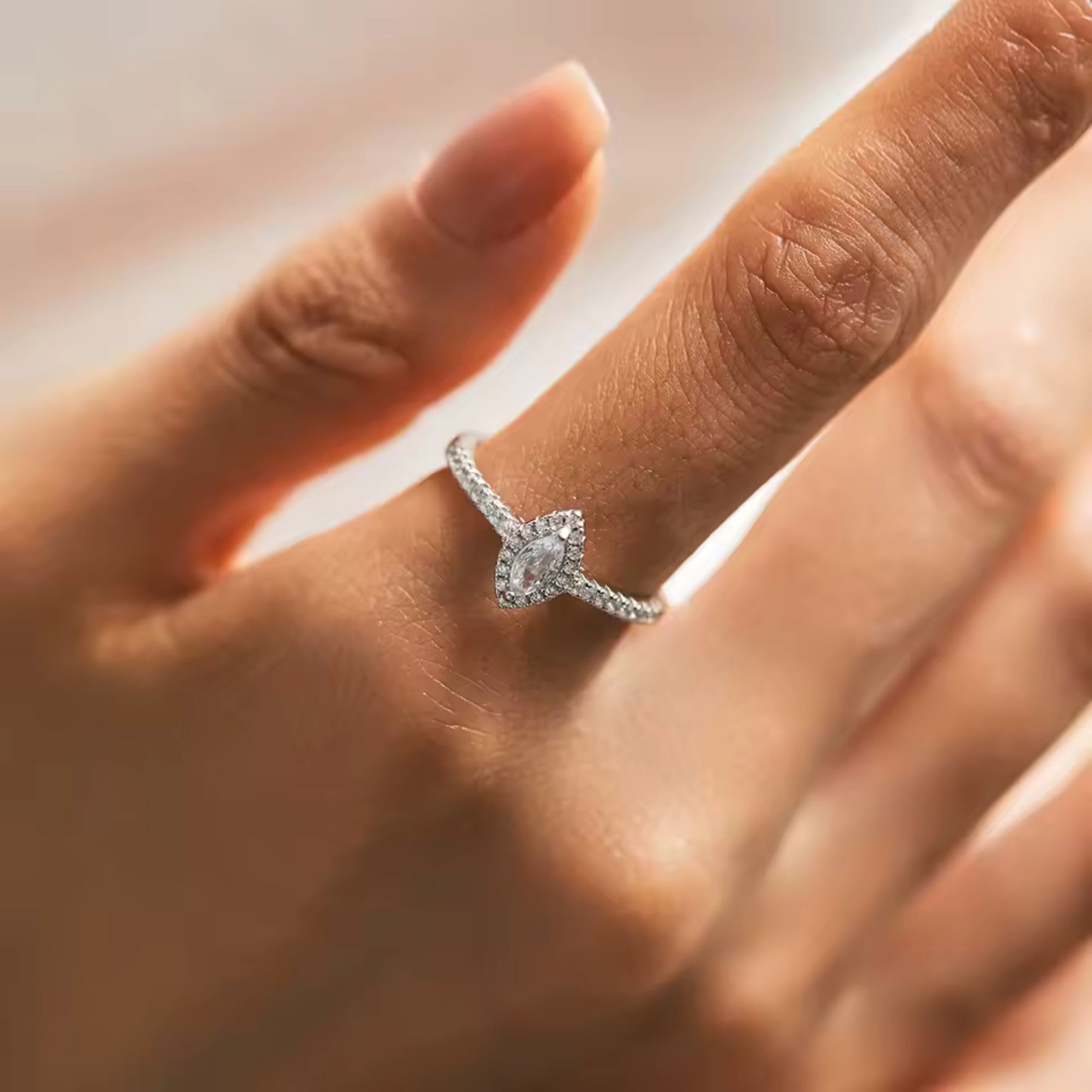 Anel de Prata 925 Feminino Fiore Lunnelé™