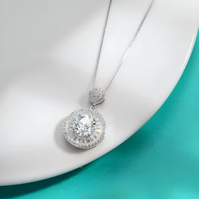 Colar Feminino de Prata Zircônias Lunnelé™