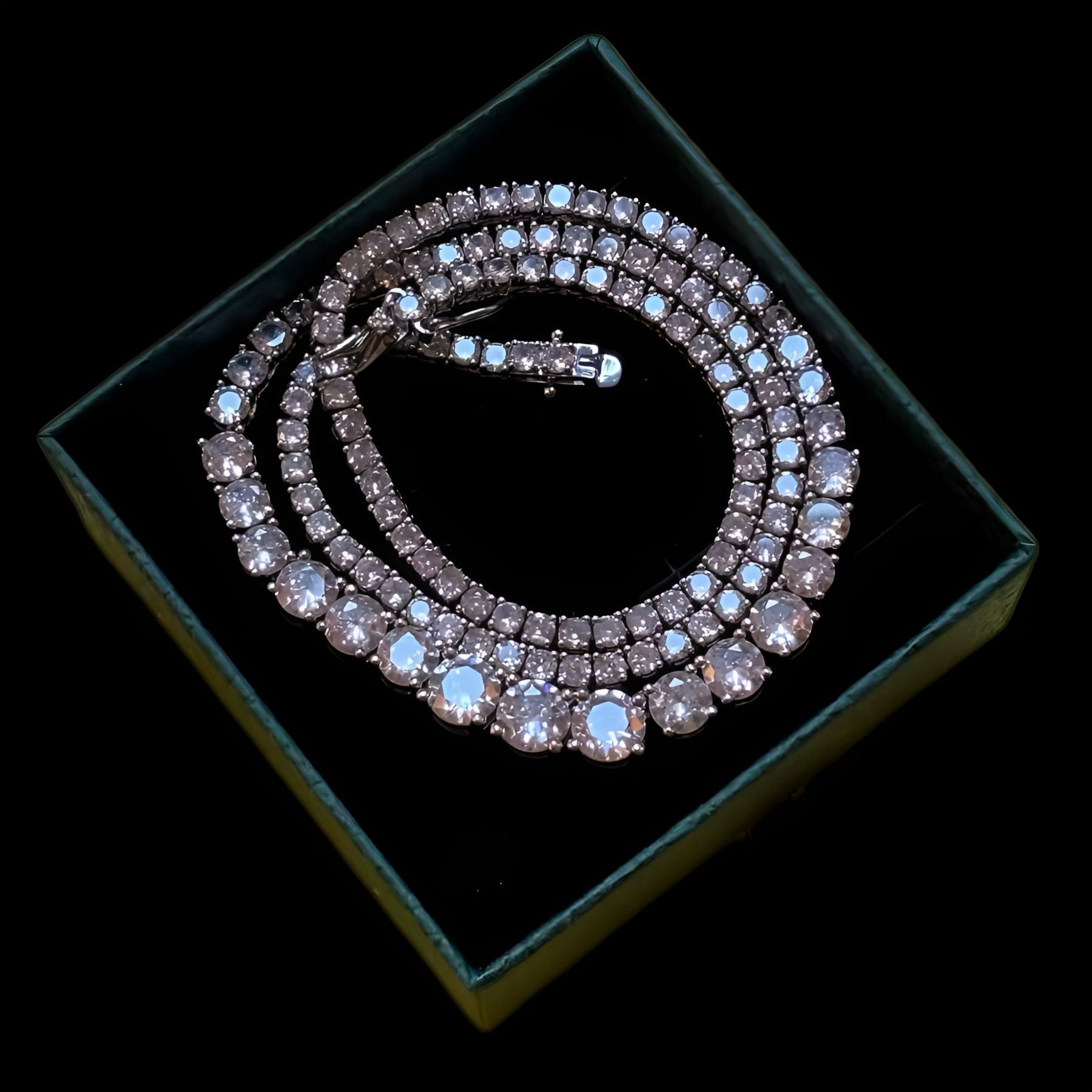 Colar de Prata Feminino com Zircônias Lumiere Lunnelé™
