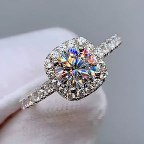 Anel Feminino Prata 925 Zircônia Brilhante Lunnelé™