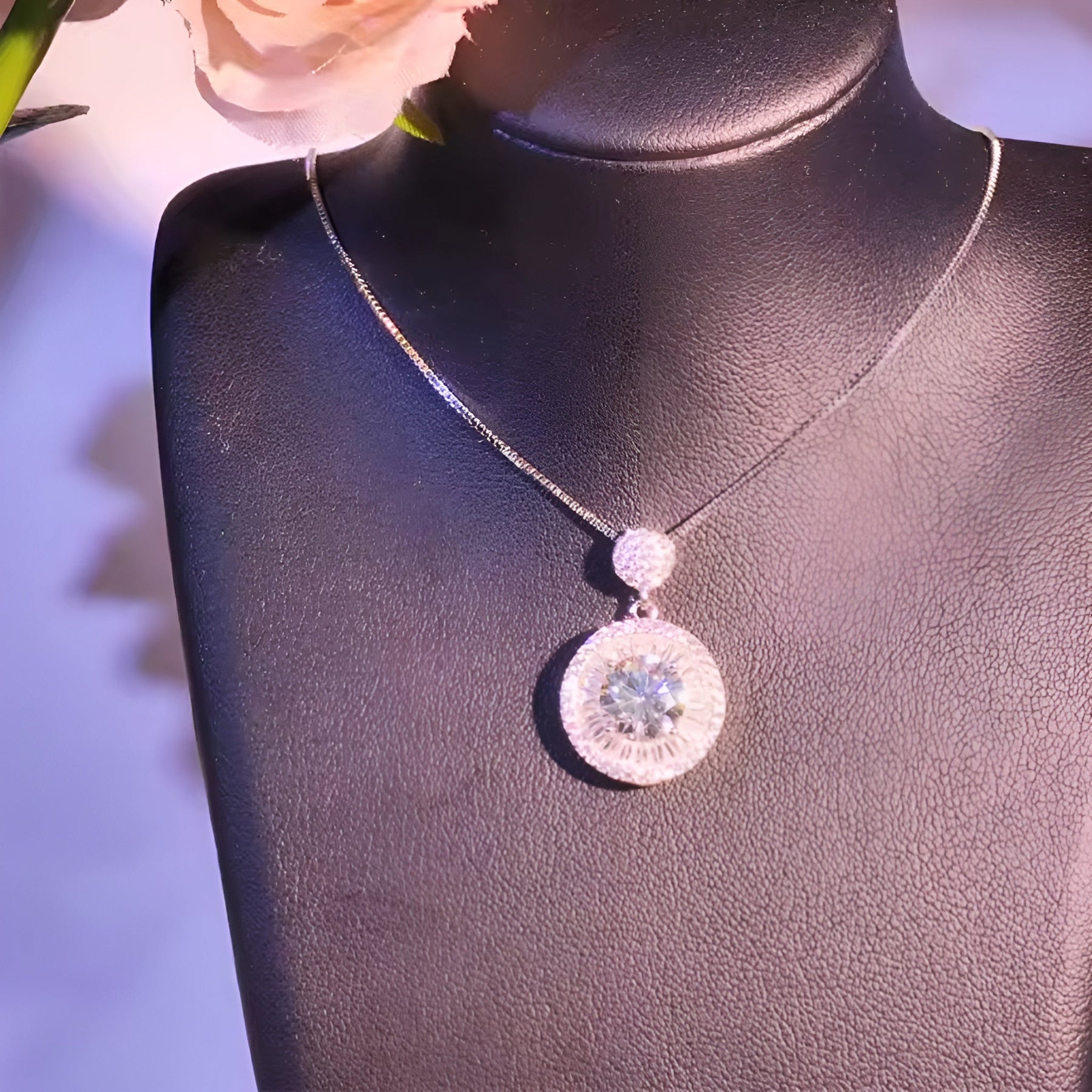 Colar Feminino de Prata Zircônias Lunnelé™