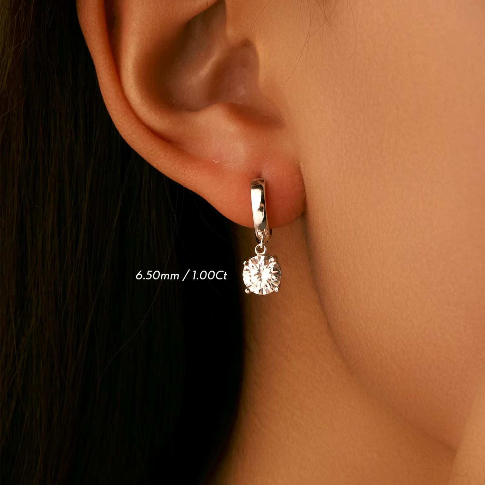 Brinco Argola com Pingente de Moissanite 1ct