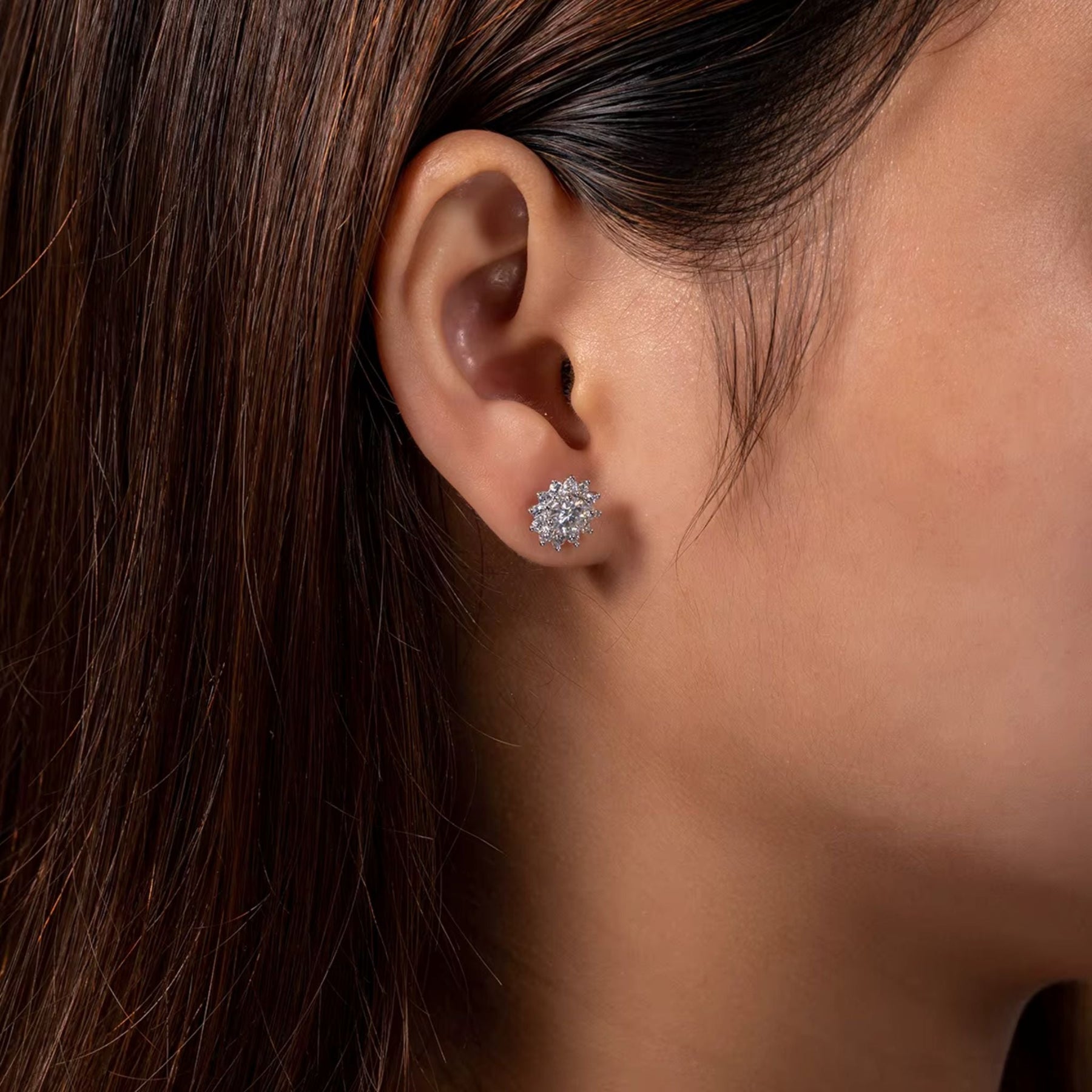 Brinco Flor Moissanite 1ct Prata 925 Lunnelé™ - foto 2