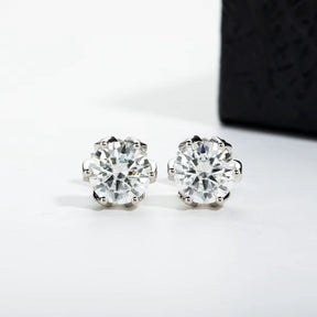 Brinco Solitário Flor Moissanite 1ct Prata 925 Lunnelé™ - foto 3