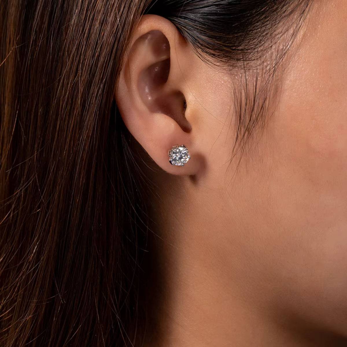 Brinco Solitário Flor Moissanite 1ct Prata 925 Lunnelé™ - foto 2