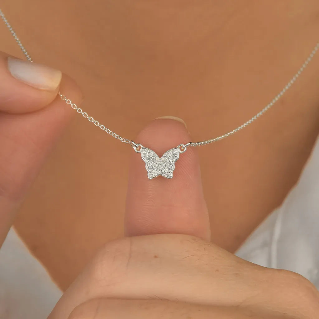 Colar Borboleta Cravejada Prata 925