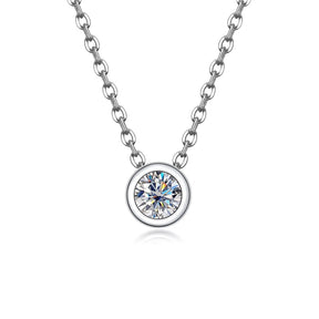 Colar Minimalista em Prata 925 Ponto de Luz Moissanite 0,3ct Lunnelé™