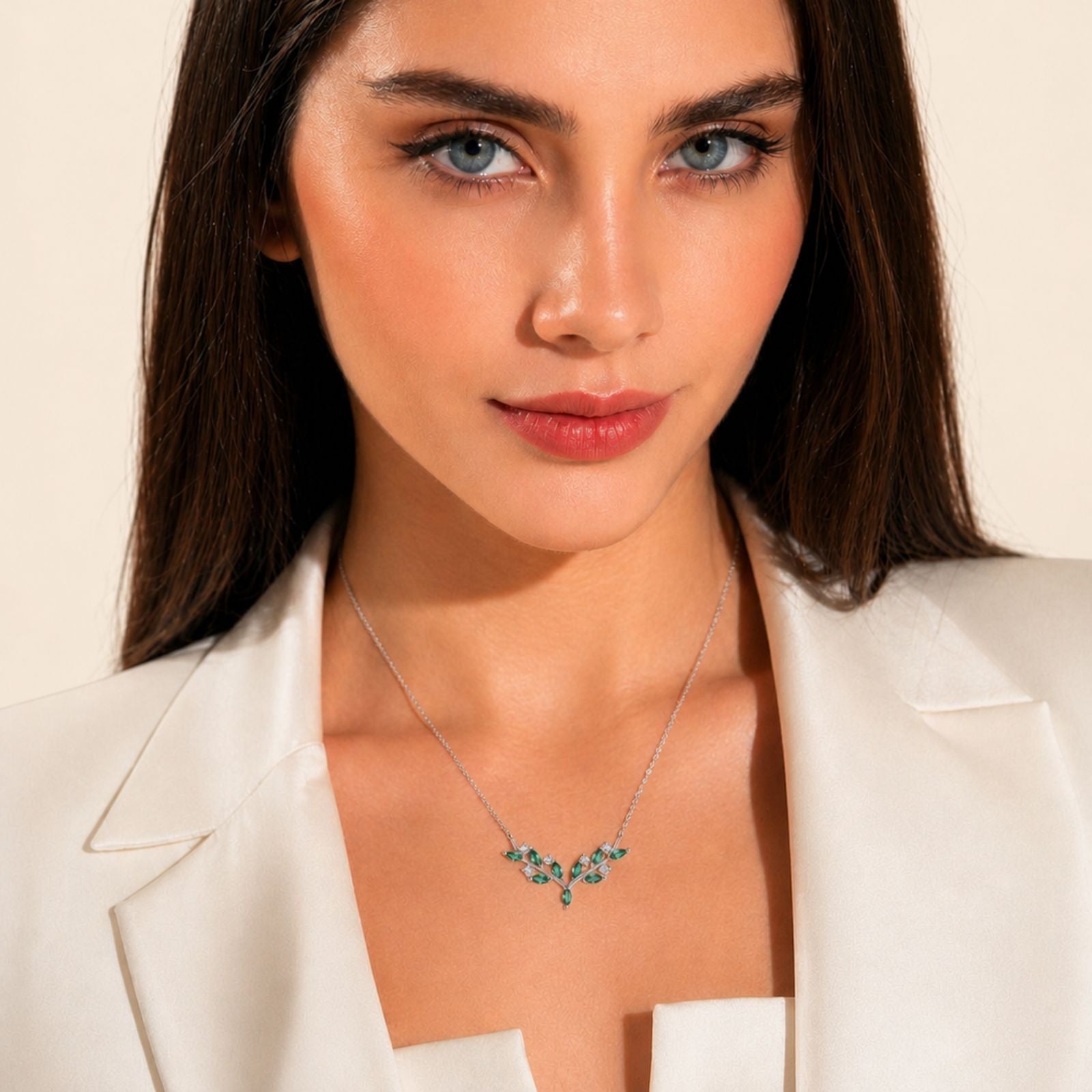 Colar Folhas Verdes Prata 925