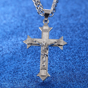 Corrente com Pingente Crucifixo Modern em Aço Inoxidável Lunnelé™