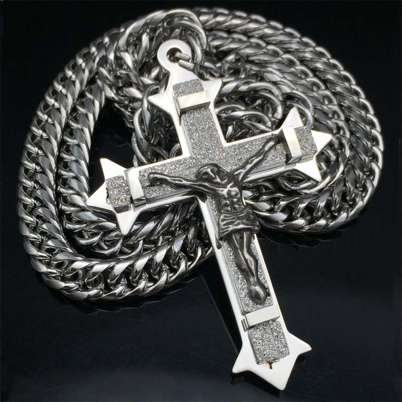 Corrente com Pingente Crucifixo Modern em Aço Inoxidável Lunnelé™