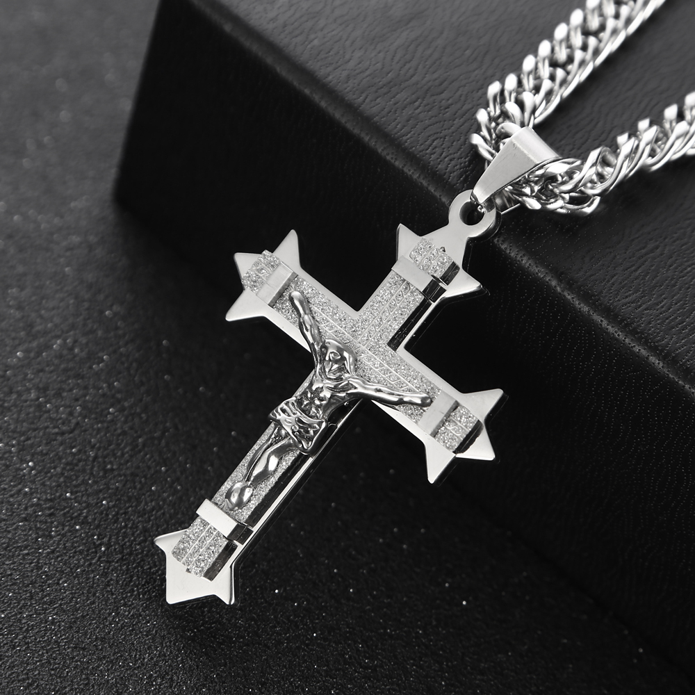 Corrente com Pingente Crucifixo Modern em Aço Inoxidável Lunnelé™