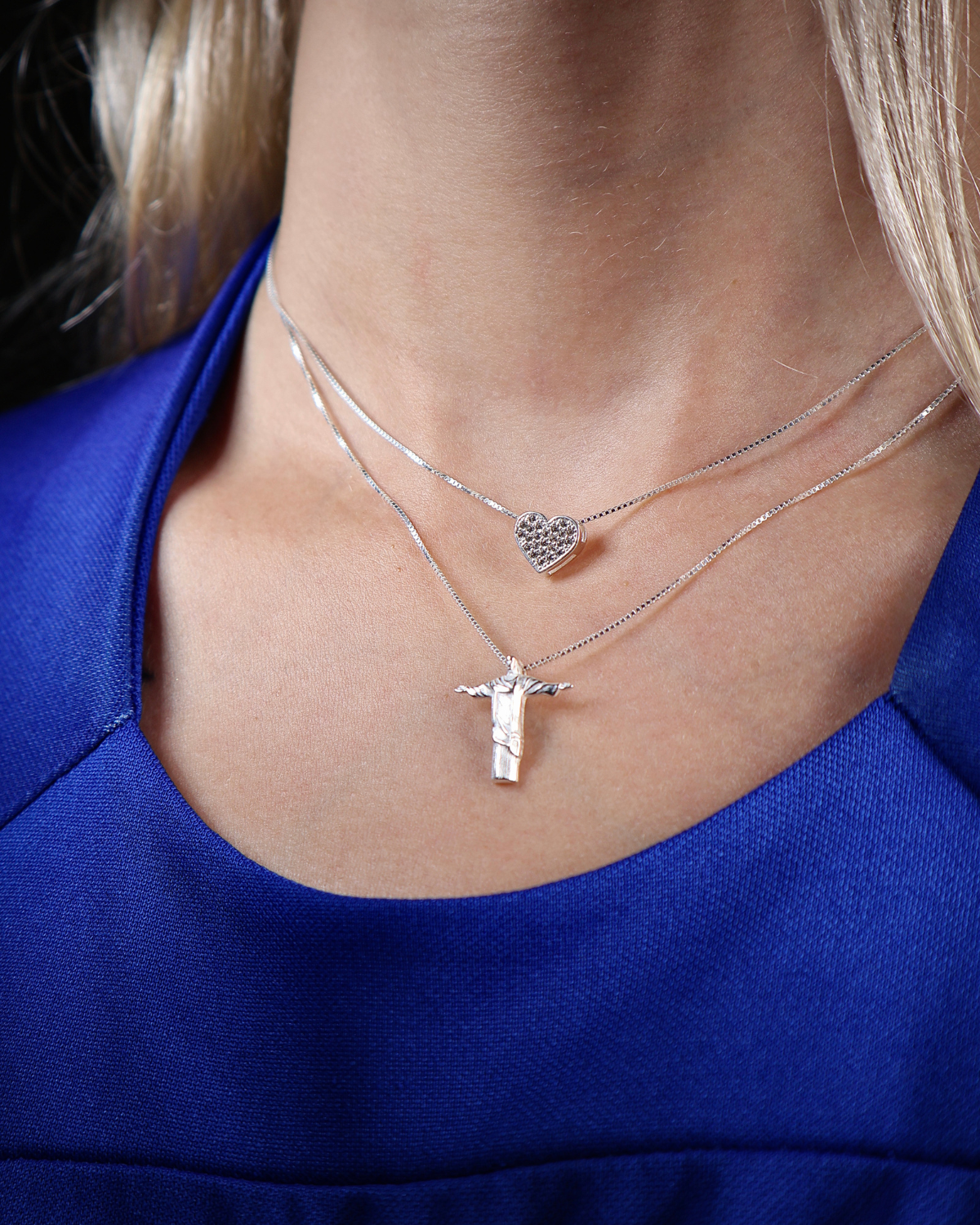 Conjunto Colar Coração Cravejado e Cristo Redentor em Prata 925 Lunnelé™ - foto 4