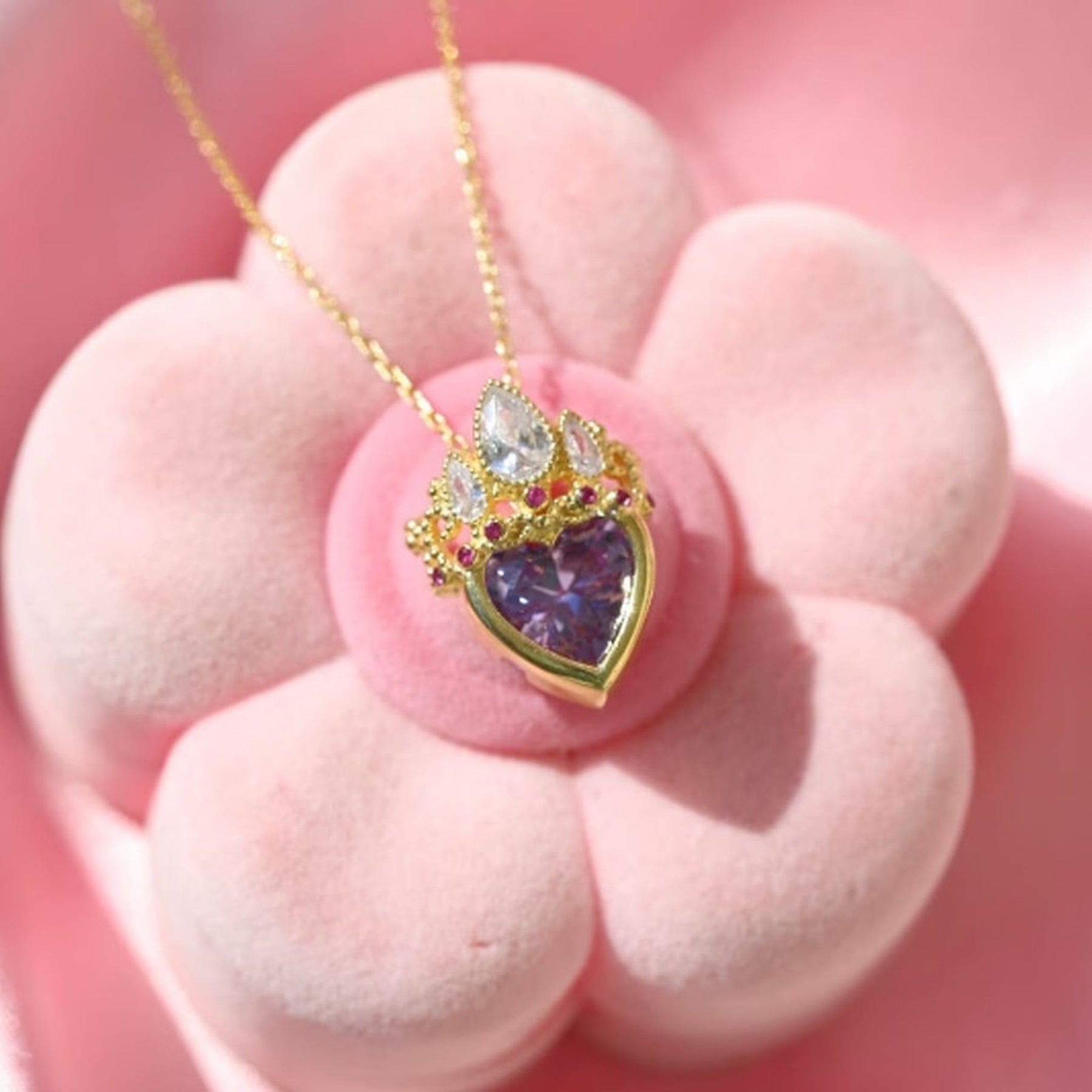 Colar Luxo Feminino Coroa da Rapunzel com Banho de Ouro