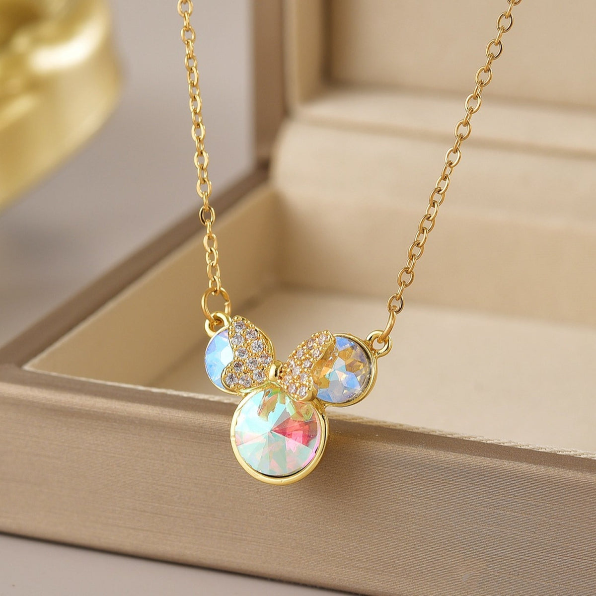 Colar Luxo Minnie Mouse - Um Clássico Encantado Lunnelé™