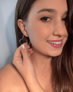 Argola Coração Média Prata 925 Lunnelé™ - foto 4