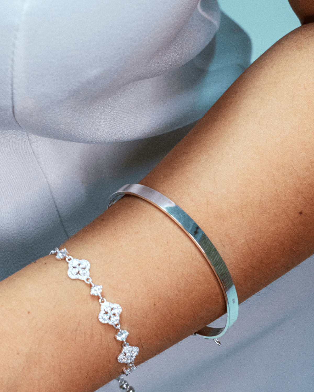 Bracelete Fio Quadrado Prata 925 Lunnelé™ - foto 3
