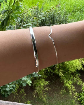Bracelete  Liso 4 mm Prata 925 Lunnelé™ - foto 4
