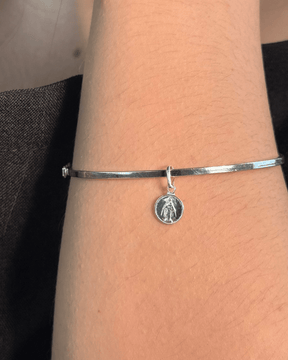 Bracelete Liso com Pingente Nossa Senhora das Graças em Prata 925 Lunnelé™ - foto 2