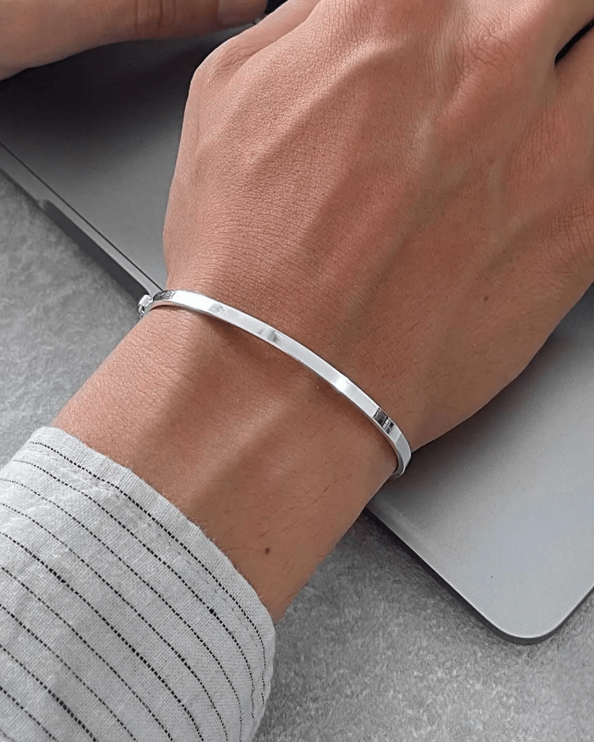 Bracelete Quadrado em Prata 925 Lunnelé™ - foto 2
