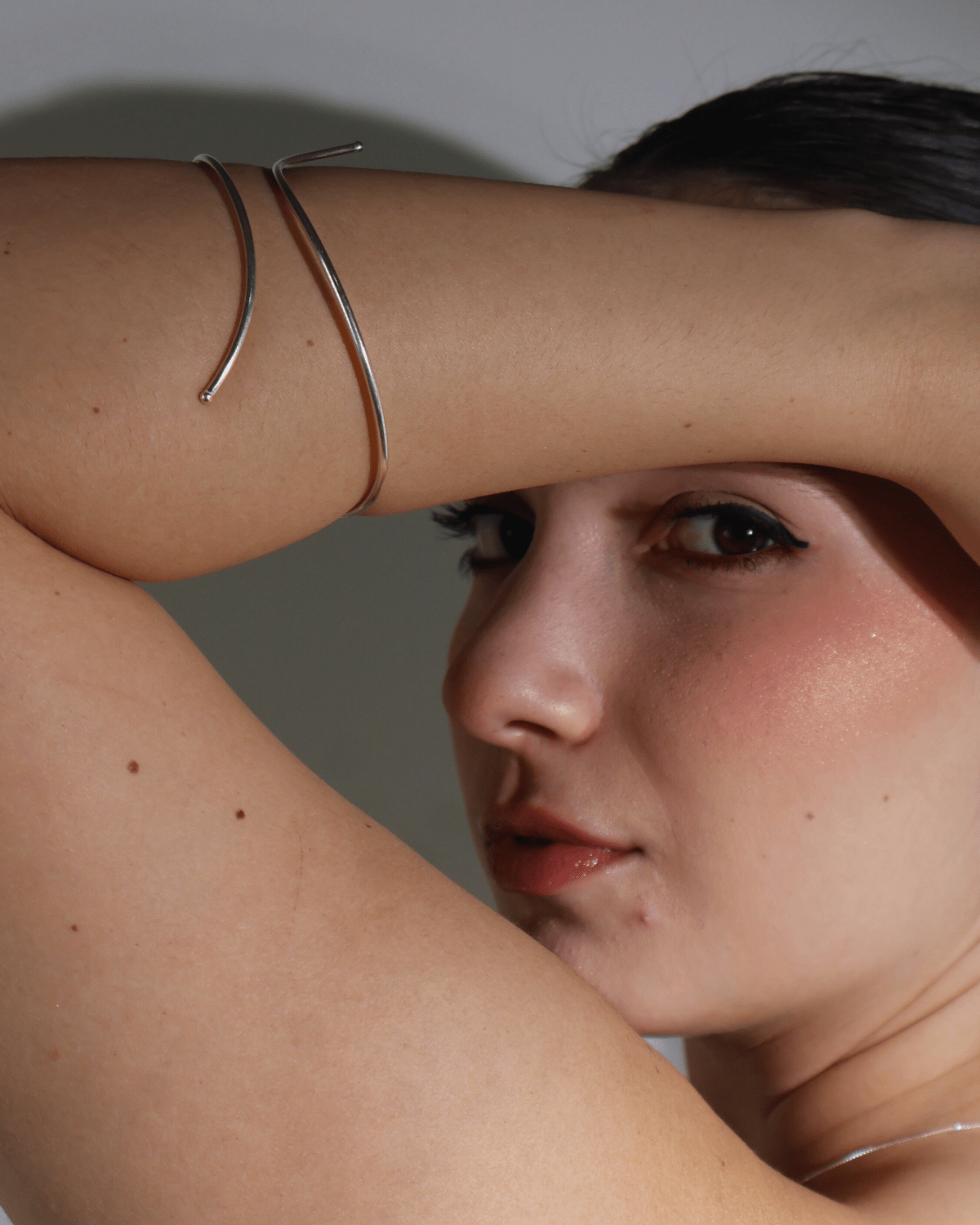 Bracelete Regulável Liso em Prata 925 Lunnelé™ - foto 3