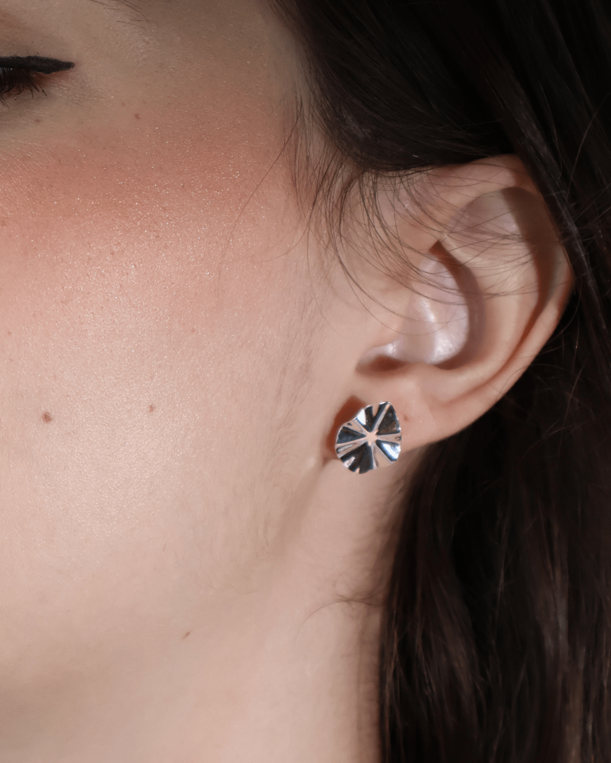 Brinco Gota Abaulada Prata 925 Lunnelé™ - foto 3