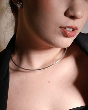 Choker Rígida Prata 925 Lunnelé™ - foto 2