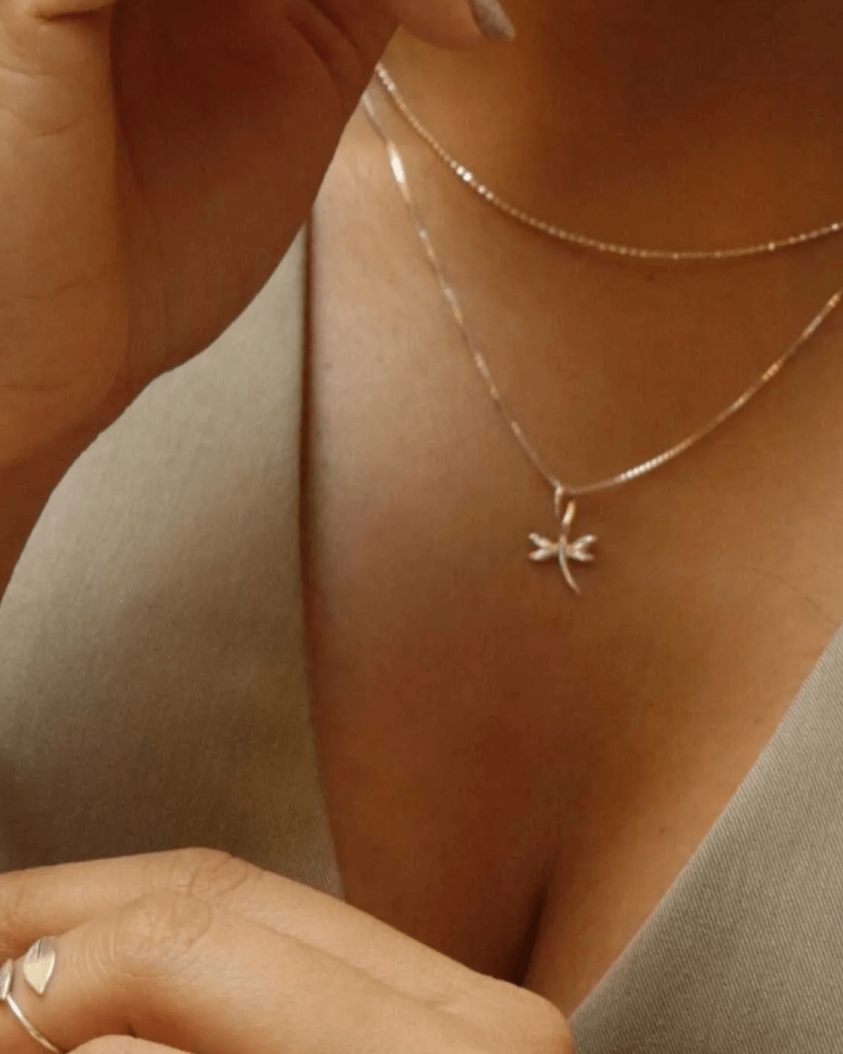 Colar Libélula Lisa Prata 925 Lunnelé™ - foto 2