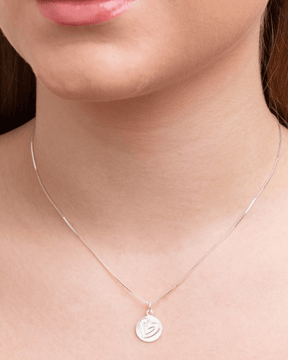 Colar Medalha Corações em Prata 925 Lunnelé™ - foto 2