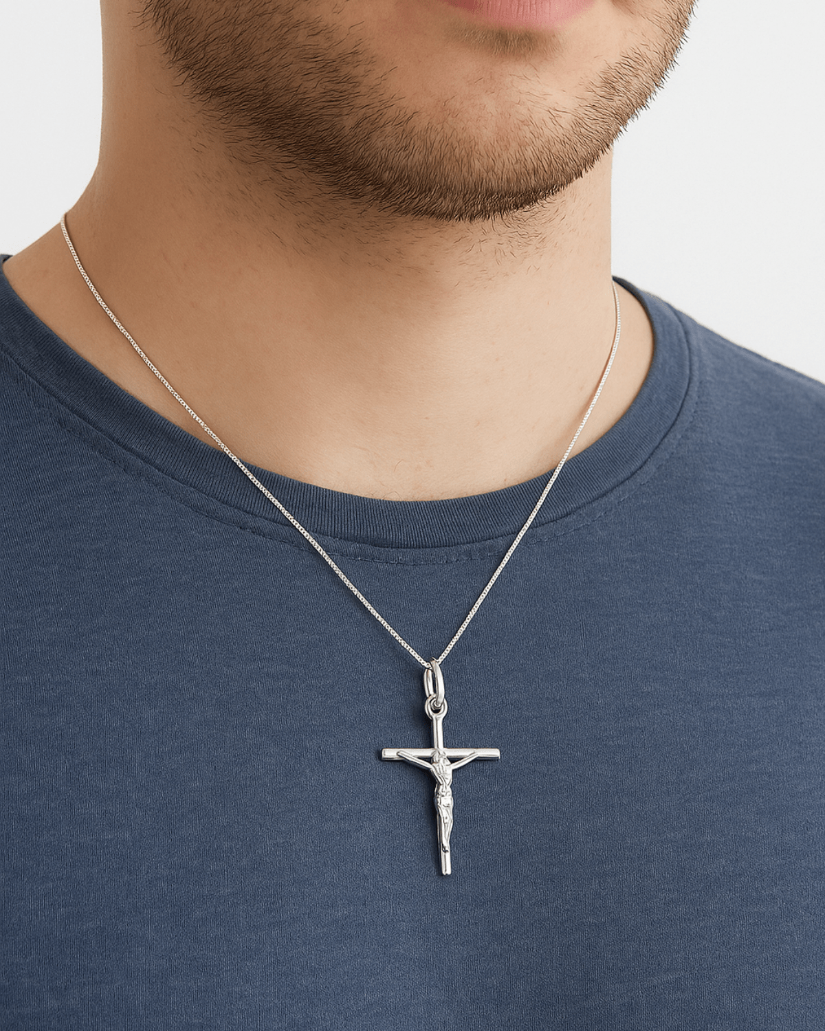 Corrente Cruz com Corpo de Cristo Em Prata 925 Lunnelé™ - foto 2