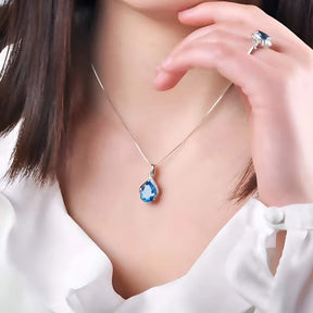 Colar Feminino de Prata 925 Gota Azul Lunnelé™