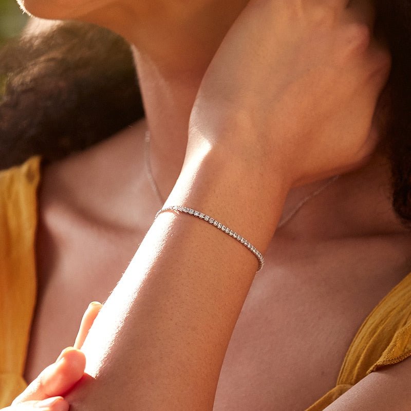 Pulseira Regulável Trendy com Zircônias em Prata Lunnelé™