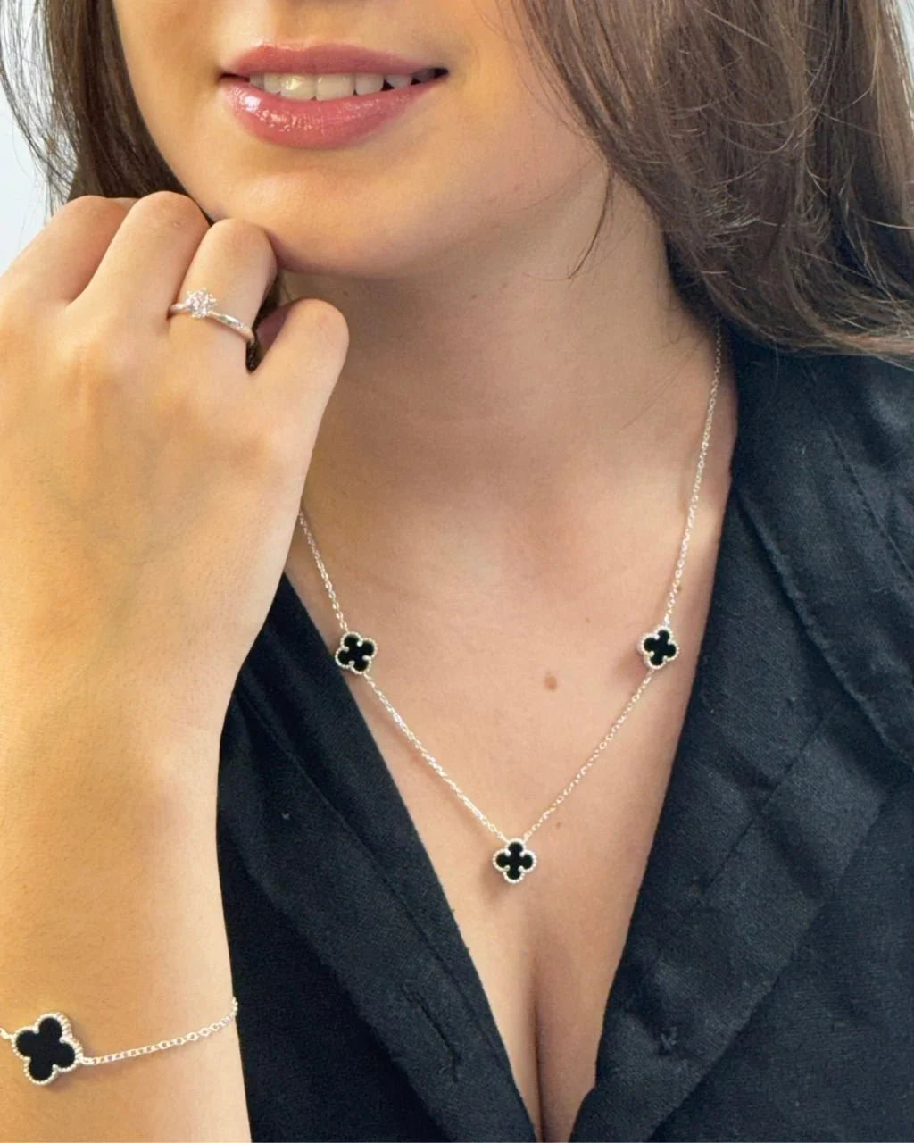 Pulseira Trevo Pedra Preta Prata 925 Lunnelé™ - foto 3