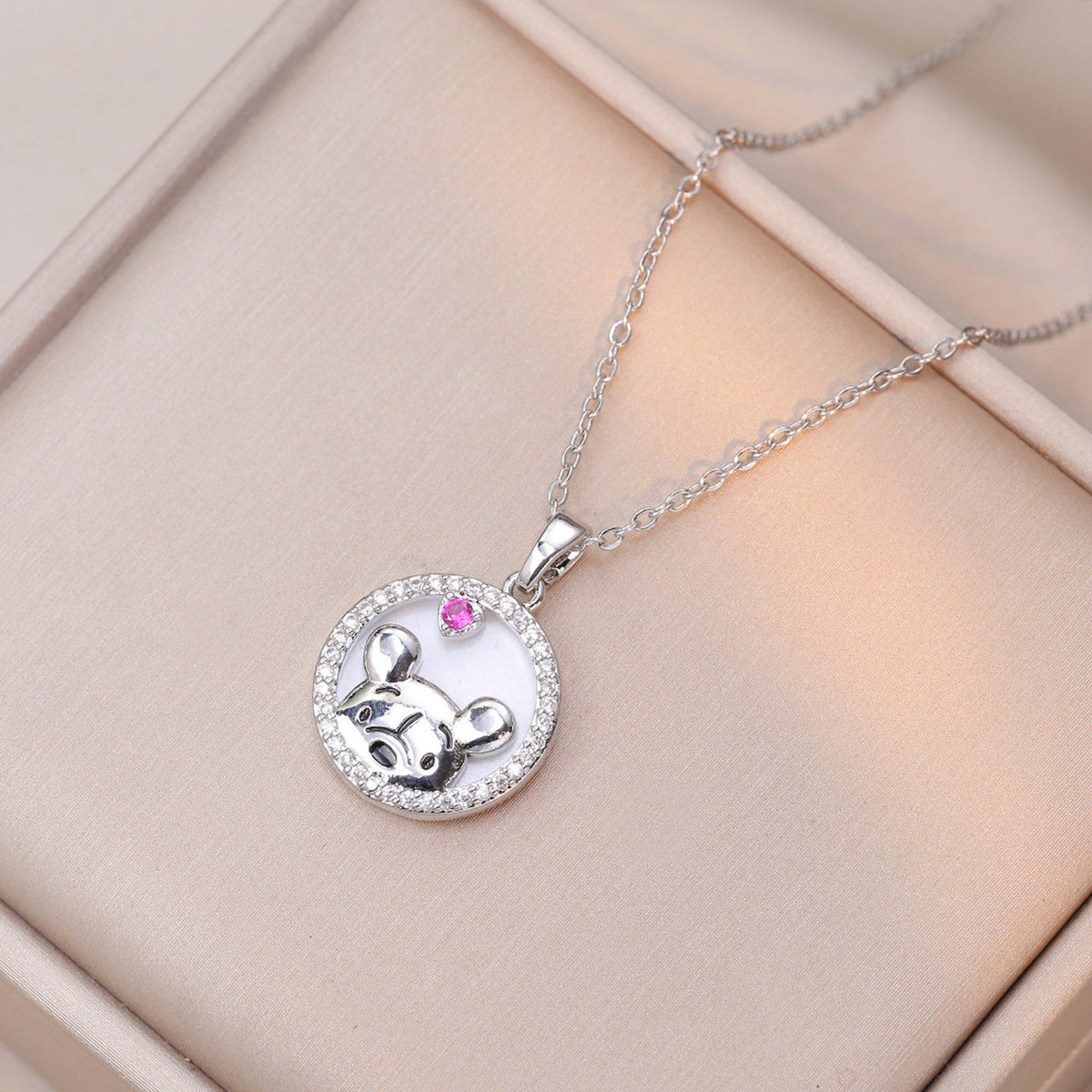 Colar Luxo Encanto do Ursinho Pooh Lunnelé™